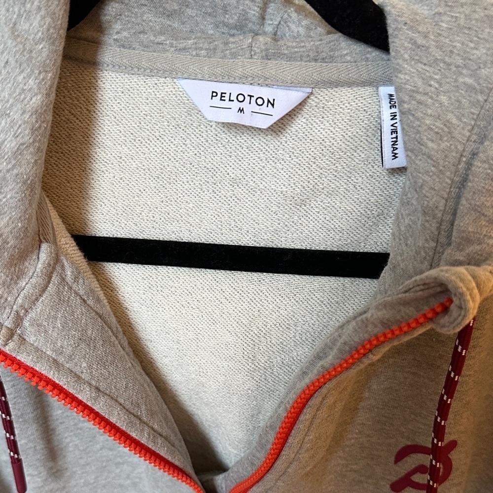Peloton Gray Hoodie with half zip size medium - Picture 7 of 7